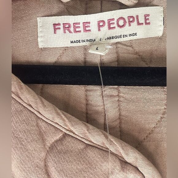 Free People Gwynnie Quilted Jacket. NWT. Large - Picture 10 of 16